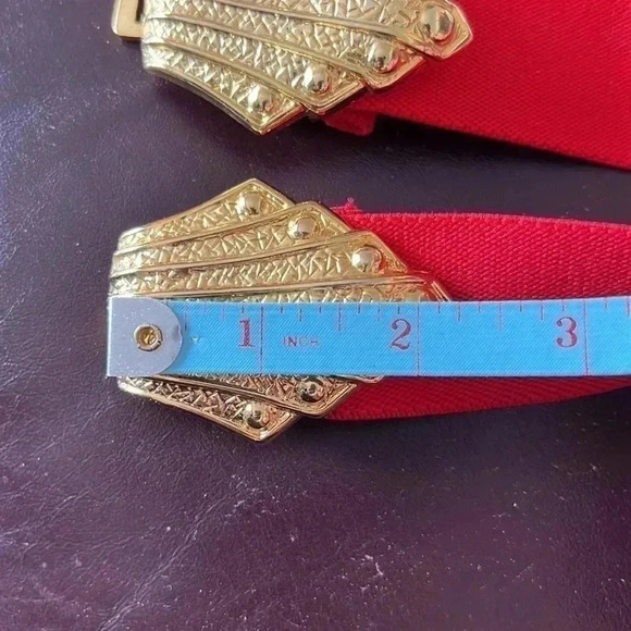 Red Gold Tone Women’s Cinch Belt - Picture 8 of 9